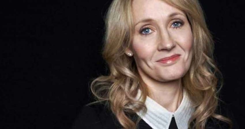 J. K. Rowling se recuperó de los síntomas del COVID-19 J. K. Rowling se recuperó de los síntomas del COVID-19