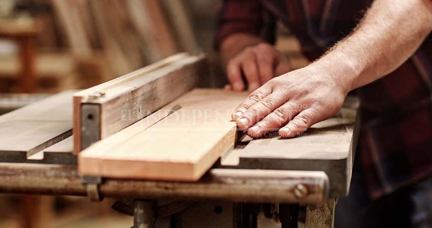 Multas superiores a 50 mil pesos a negocios no esenciales que violen reglamento por COVID-19 