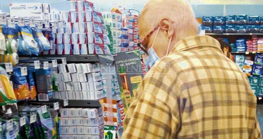 Comercios de La Paz ya impiden entrar sin cubrebocas a sus instalaciones