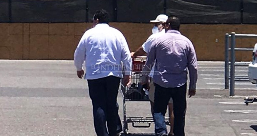 Incumple el gobernador Mendoza su propio decreto por COVID-19