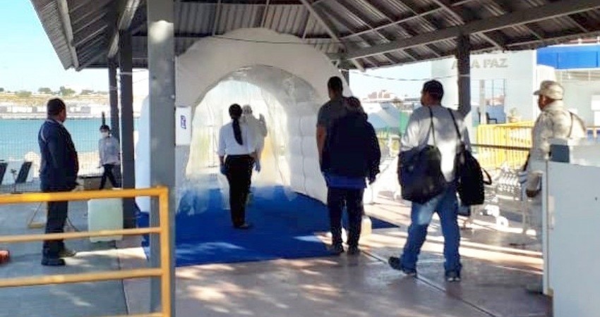 Instalan en Puerto Pichilingue túnel sanitizador