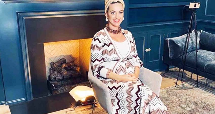 Vestida de Mamá Dumbo Katy Perry celebra el Día de las Madres Vestida de Mamá Dumbo Katy Perry celebra el Día de las Madres