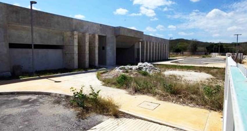 Trabaja Sedena en conclusión de hospitales abandonados