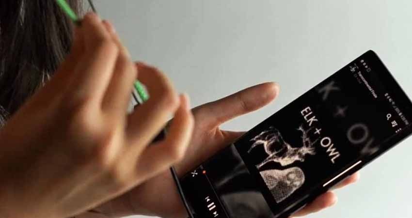 Google crea audífonos con 'cable táctil' de tejido inteligente