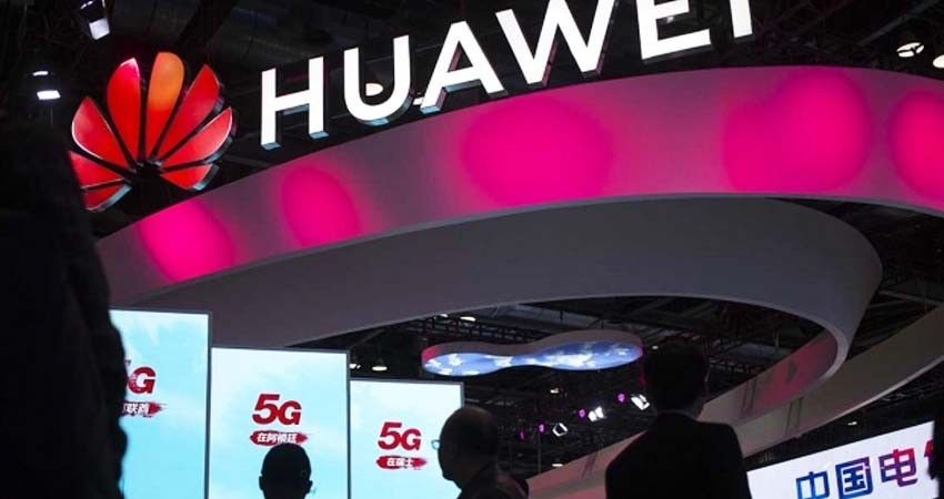 Ordena Johnson 'reducir a cero' a Huawei en Reino Unido