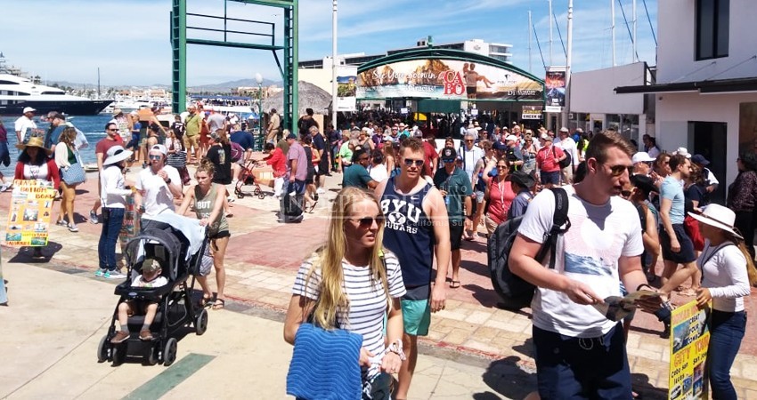 COVID 19: Guías de turistas de Los Cabos vislumbran normalidad hasta el 2021