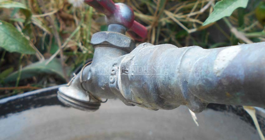 Pandemia y altas temperaturas recrudecen crisis por falta de agua en Los Cabos 