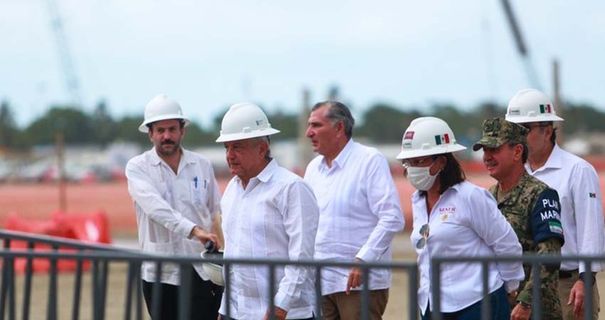 Infoma AMLO que Dos Bocas se inaugurará en junio del 2022