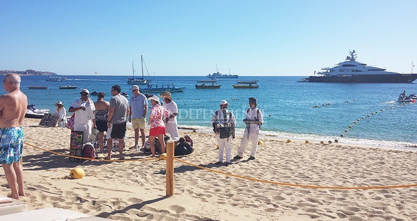 Primera fase de apertura de playas no contempla actividades de ambulantaje