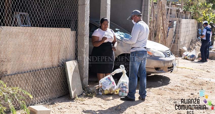 El calor hace estragos en los voluntarios que reparten alimentos por parte de la ACBCS