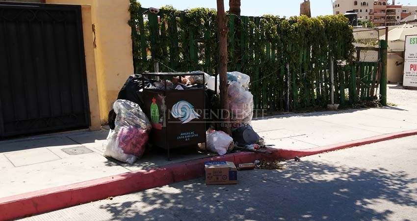 “Así no podemos regresar”, Zona turística de CSL inicia la semana con basura