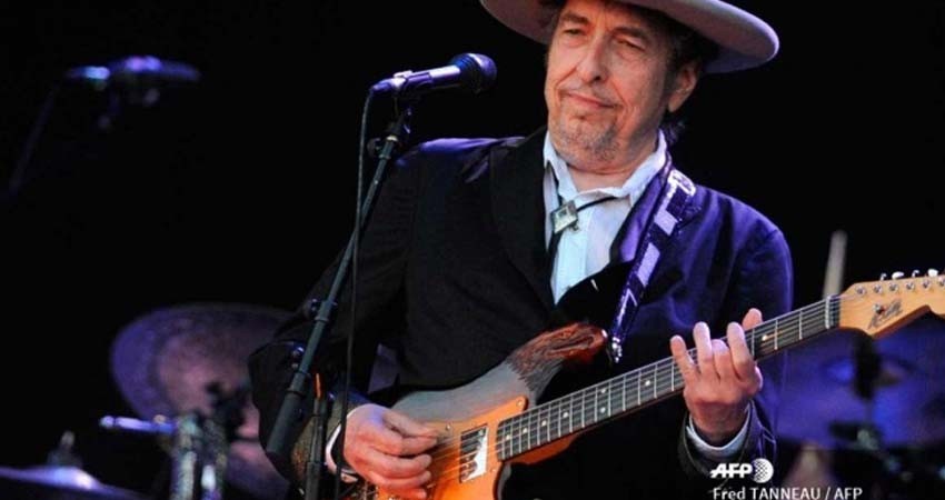 Bob Dylan lanza su primer disco después de ganar el Nobel de Literatura Bob Dylan lanza su primer disco después de ganar el Nobel de Literatura
