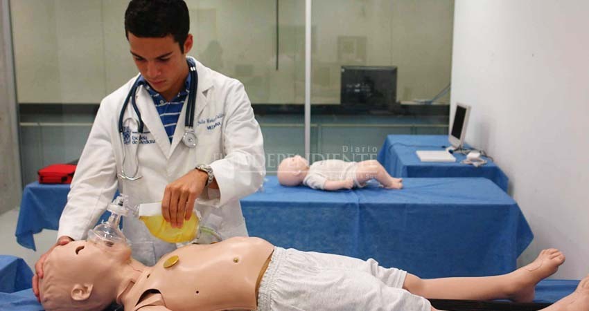 Diputados no consultaron propuesta de Universidad de la Salud  en BCS con el Colegio de Médicos