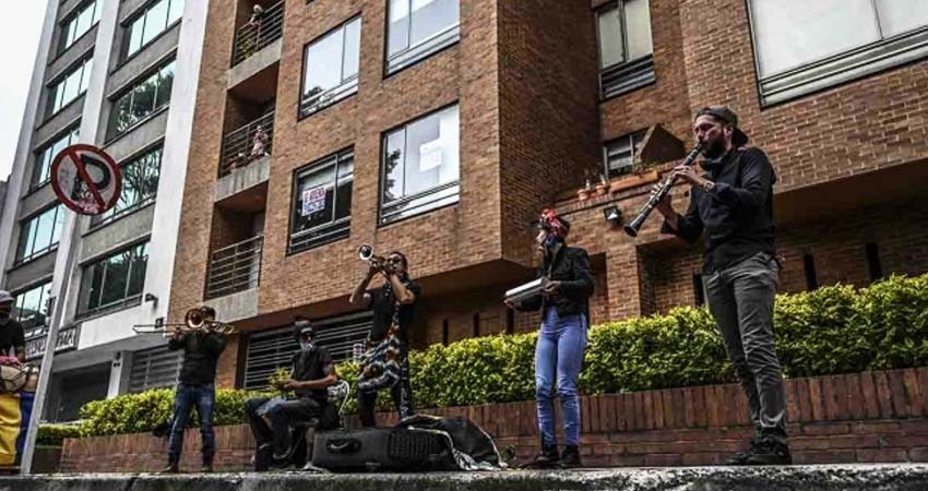 Bogotá insiste en 'volver a cuarentena' para evitar 'colapso' de hospitales