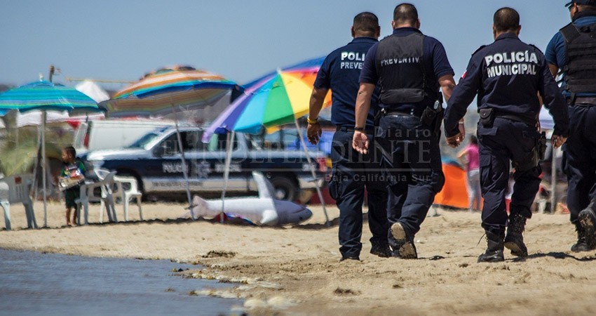Por altos índices de COVID-19, cierran todas las playas de La Paz Por altos índices de COVID-19, cierran todas las playas de La Paz