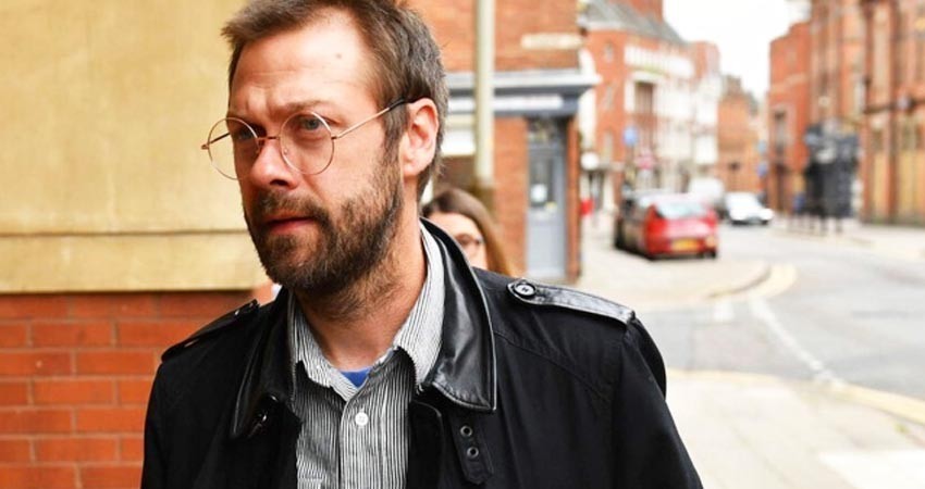 Sentencian a exvocalista de Kasabian por agredir a su ex