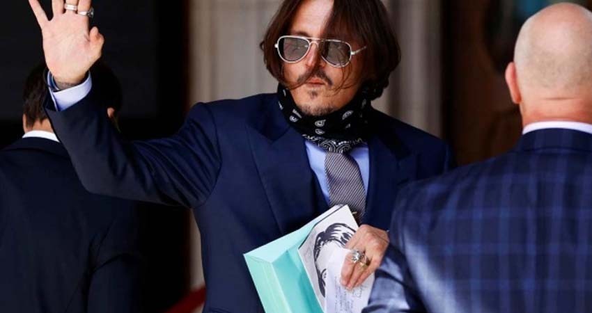 Activista de MeToo declara contra diario en demanda de Johnny Depp Activista de MeToo declara contra diario en demanda de Johnny Depp
