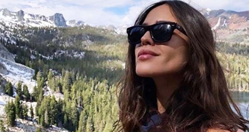 Eiza González publica 'selfie' en redes, le llueven críticas y la borra Eiza González publica 'selfie' en redes, le llueven críticas y la borra