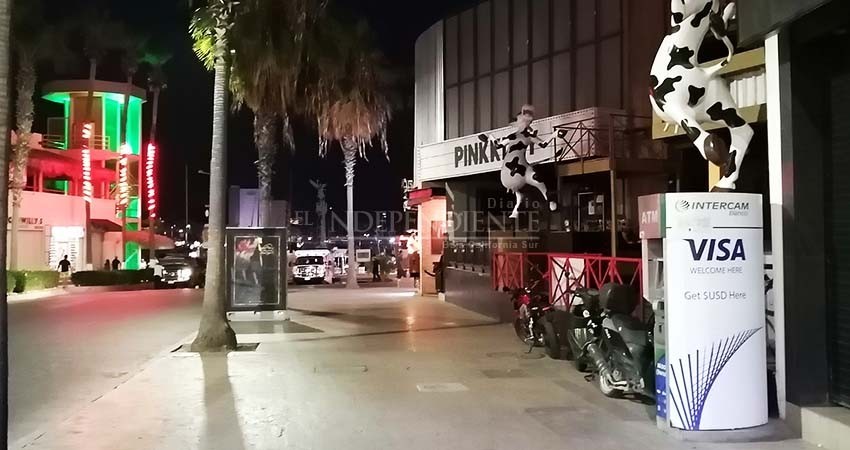 Covid "fulmina" vida nocturna de Cabo San Lucas 
