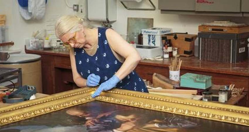 Retoman obra de pintora que transformó a mujeres mansas en conspiradoras