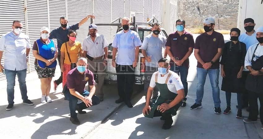 ASABCS y Chefs x Los Cabos entregan semanalmente alimentos a 640 familias