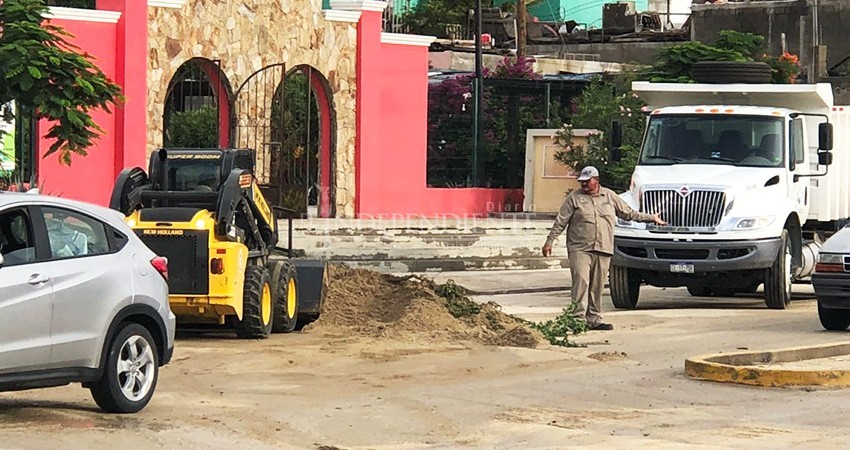 En caso de que lluvias afecten vialidades, rutas de transporte público y accesos a hospitales, estos serán prioridad para rehabilitación 