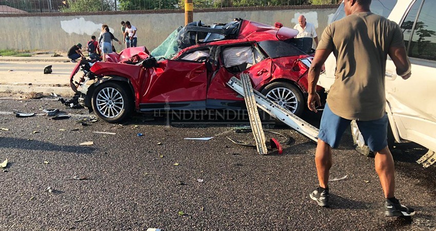 Exigen vecinos de El Tezal un alto a los accidentes viales sobre la Transpeninsular 