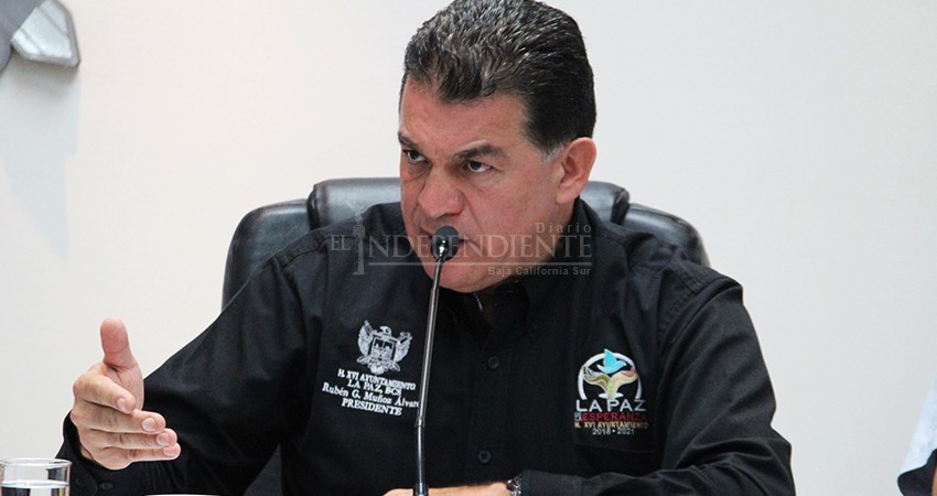 “Falso” que retiremos a boleros de La Paz: Rubén Muñoz