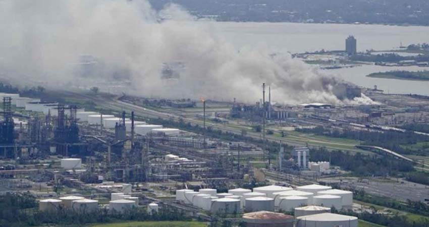 Se incendia fábrica de cloro tras paso de 'Laura' por Louisiana