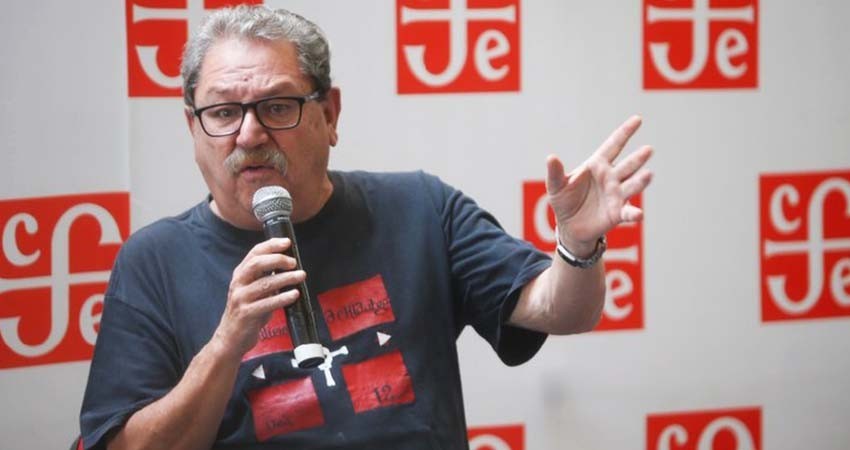 Librerías Educal en ‘grave peligro’ sin financiamiento, asegura Taibo