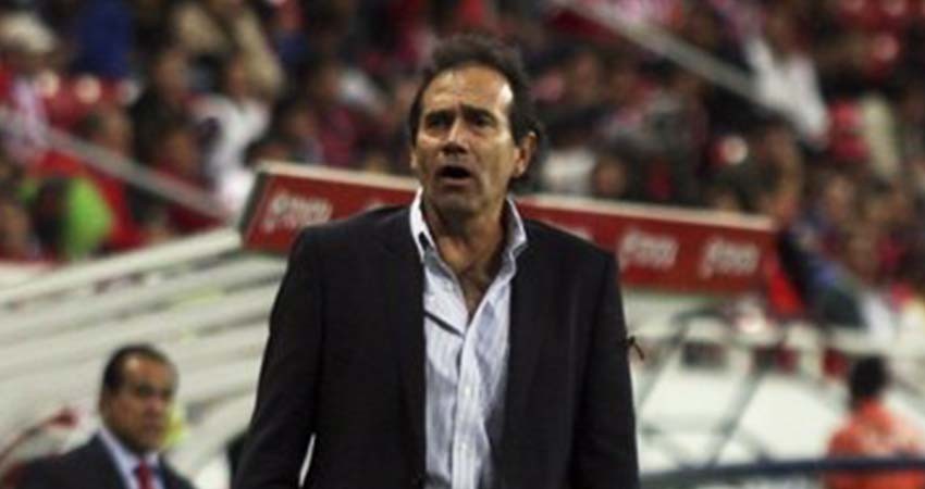 Chivas dejó ir la oportunidad de sentar un precedente disciplinario: Quirarte