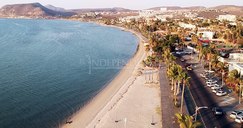 Hasta las 8 pm será permitido el uso de playas y malecón de La Paz Hasta las 8 pm será permitido el uso de playas y malecón de La Paz