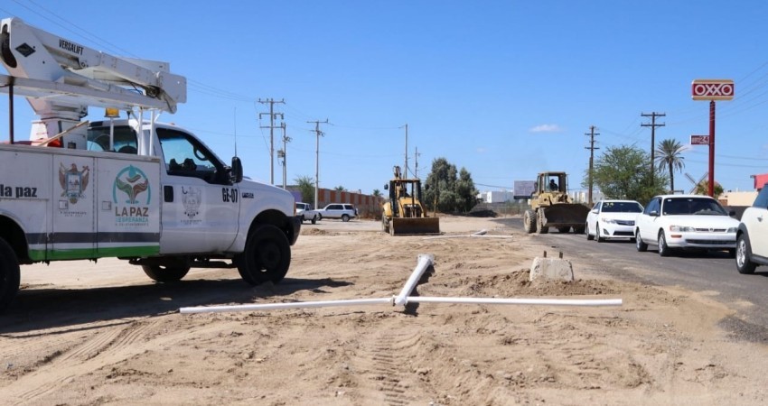 Por culminar los trabajos de iluminación de la prolongación del Blvd. J. Mújica