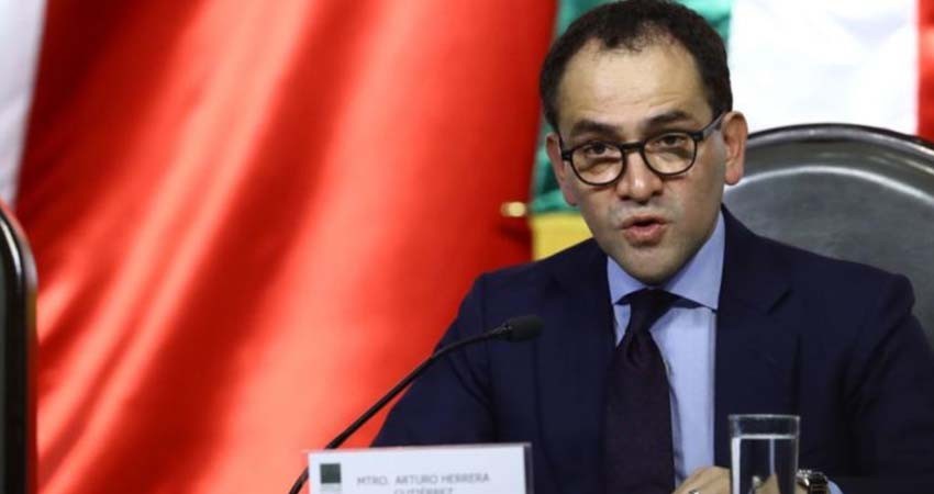 Economía de México caerá alrededor del 8% en 2020: secretario de Hacienda