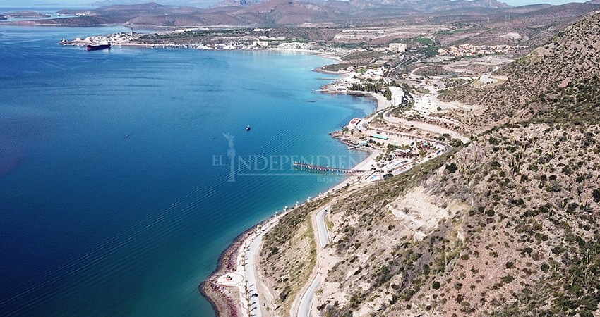 Entrega Mendoza Davis 3ra etapa del Malecón de la Paz