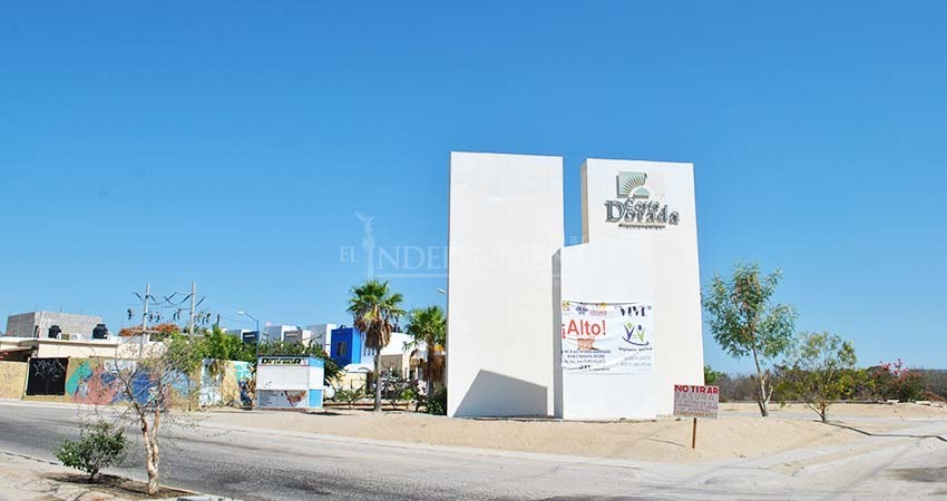 Piden vigilancia policial en Costa Dorada debido personas que pidiendo dinero en domicilios