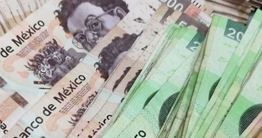 Peso avanza a su máximo en seis meses: cierra en $20.85