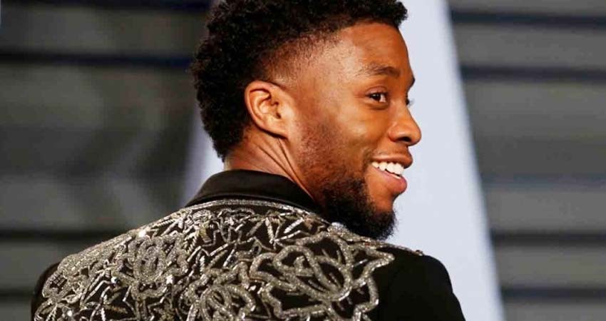 Crean emotivo mural en Disney para honrar a Chadwick Boseman Crean emotivo mural en Disney para honrar a Chadwick Boseman