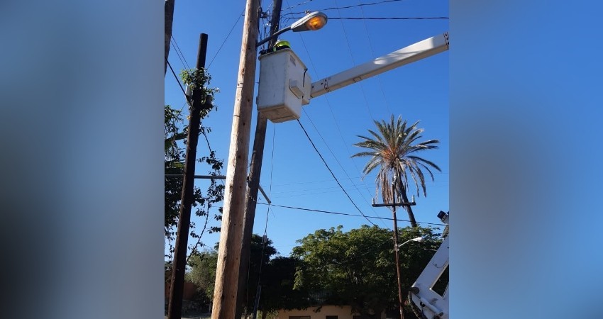 Continúan los trabajos de “Iluminemos La Paz” en las delegaciones municipales