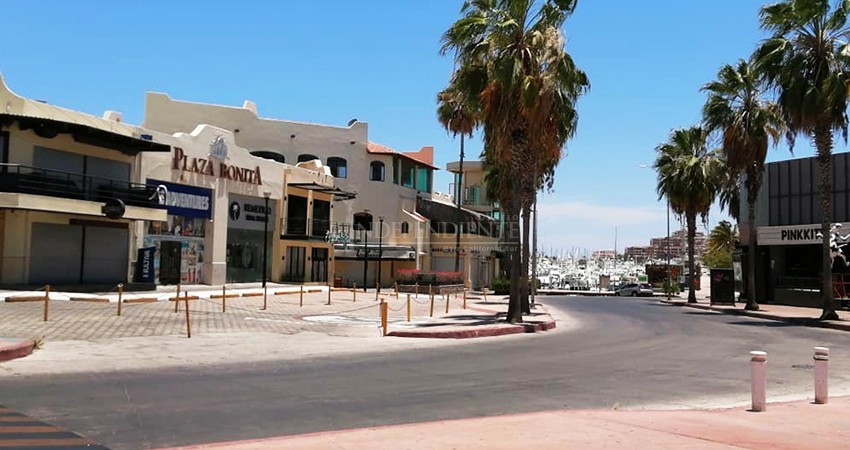 Efecto negativo en pequeños comercios; restricción a la vida nocturna