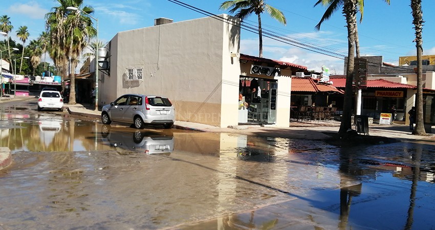 En riesgo la imagen de CSL por aguas negras que corren en zona turística