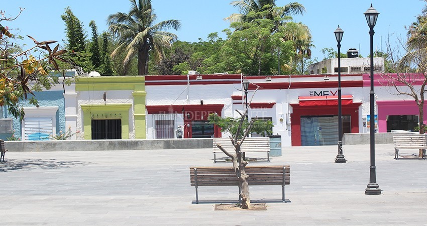 Piden padres de familia que servicio de internet en plazas públicas se reactive Piden padres de familia que servicio de internet en plazas públicas se reactive