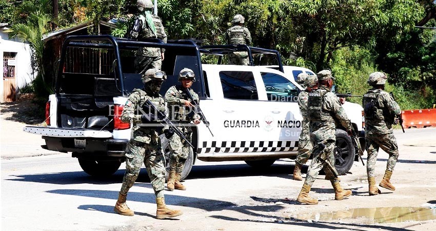 Si la Guardia Nacional te sorprende sin cubrebocas... Te dará uno