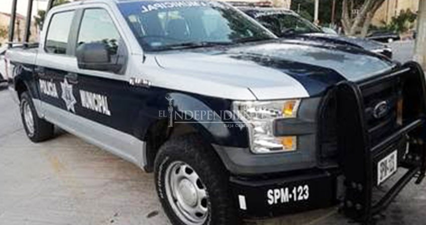 Cuchillo en mano, amenazó a su vecina por celos