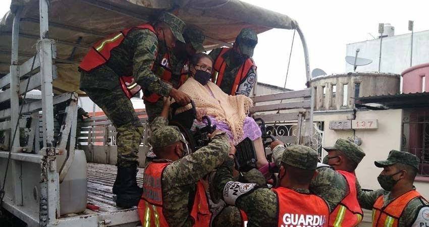 Guardia Nacional realiza acciones de auxilio por desastres naturales en Tabasco