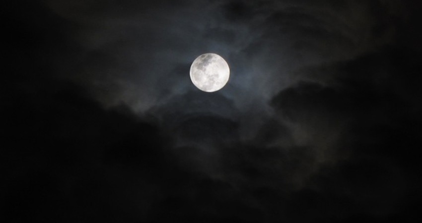 Tragedias que sacudieron al mundo en un viernes 13