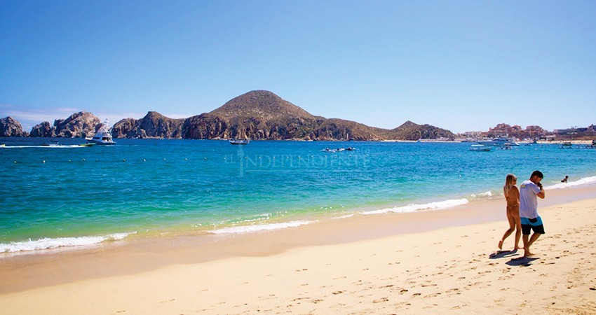 Inician preparativos navideños en la bahía de CSL, sin pirotecnia Inician preparativos navideños en la bahía de CSL, sin pirotecnia
