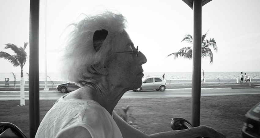 Muere la fotógrafa Colette Álvarez Urbajtel