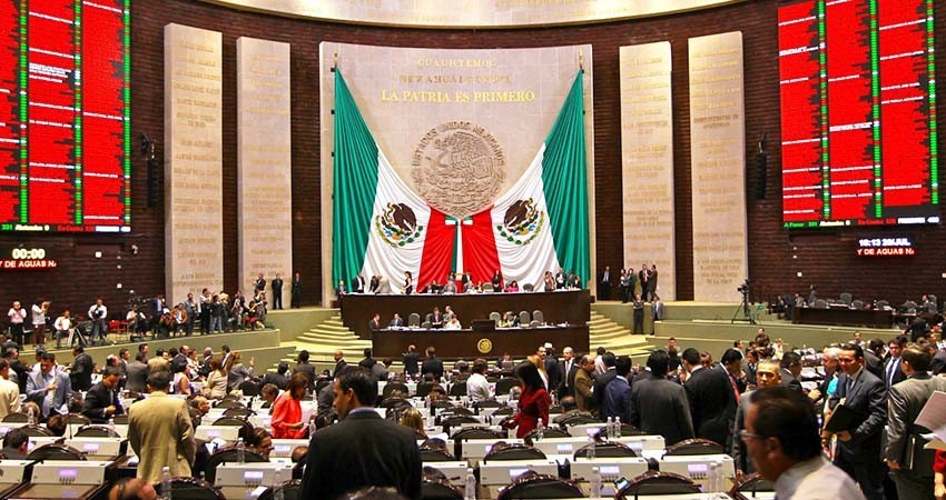 INE avala reelección de diputados federales