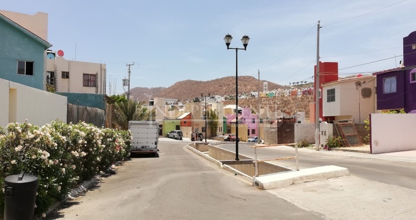 Sin temor a la muerte, las posadas y convivios siguen en Los Cabos Sin temor a la muerte, las posadas y convivios siguen en Los Cabos